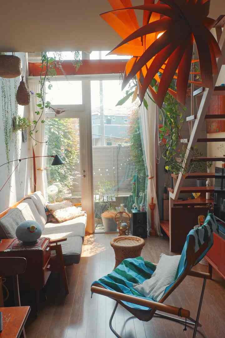 ロッキングチェアが揺れる部屋

#ロッキングチェア　#ニーチェア　#植物  #コンクリート打ちっぱなし