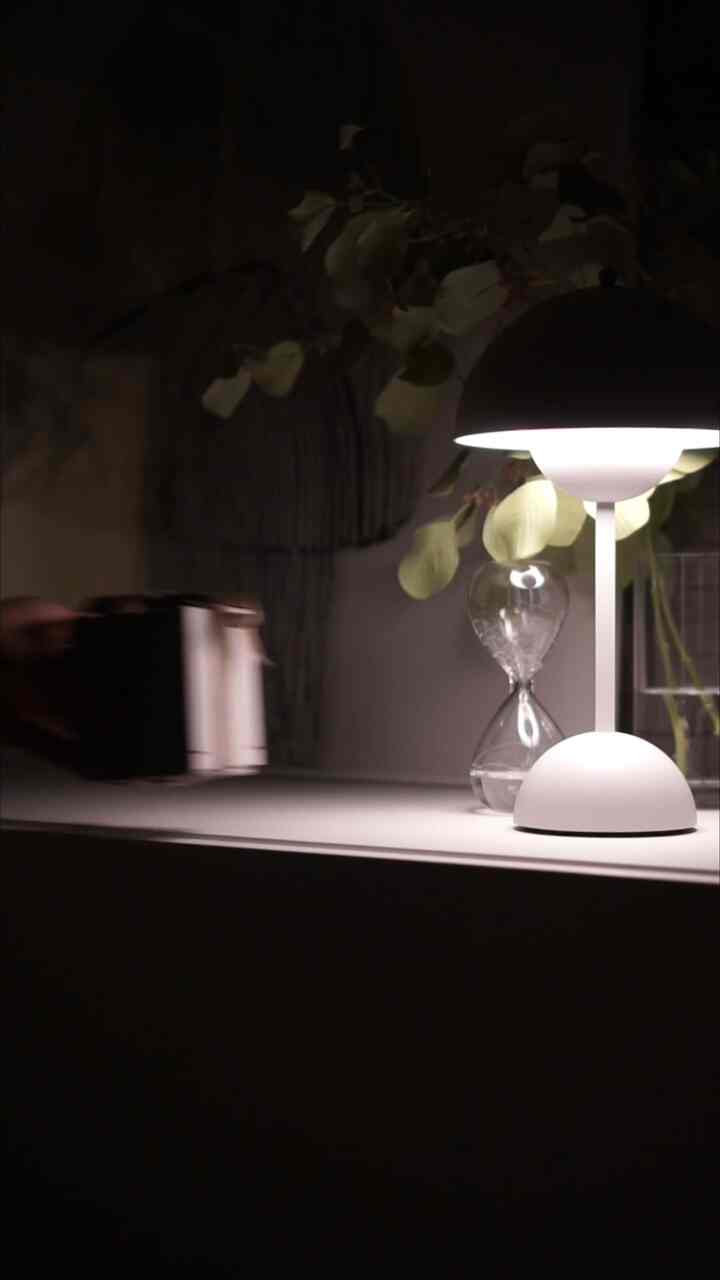 アロマ垂らして楽しむこともできるらしいから買ってみようかなぁ
#tudes #&Tradition #IKEA #キャンドル #キャンドルホルダー #間接照明 