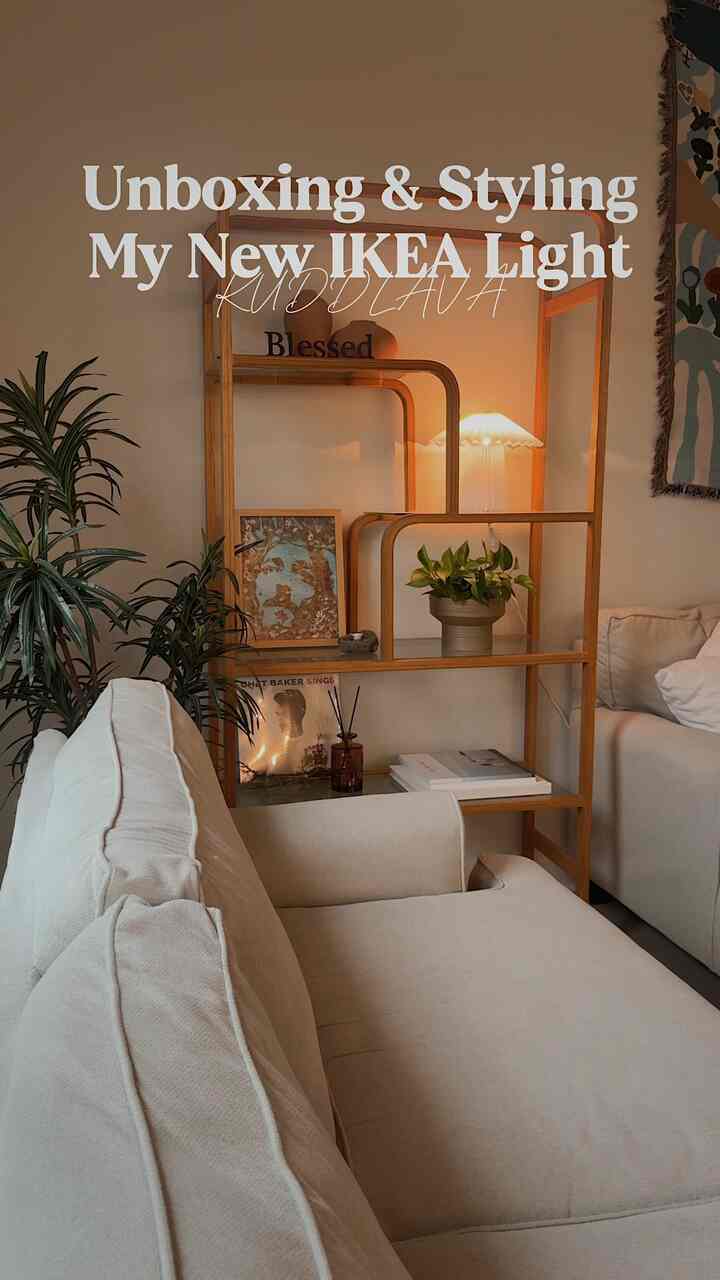 Musim baru, cahaya baru ✨ Lampu IKEA saya memberikan suasana musim gugur yang sempurna di rumah 🛋️

#dekorasimusimgugur #fallvibes #autumndecor #simplefall #fallinspiration 
#rumahnyaman #homedecor #homestyling #ikeahack #cozyvibes 
#dekorasiminimal #seasonaldecor #homeaesthetic #warmtones #interiorinspo