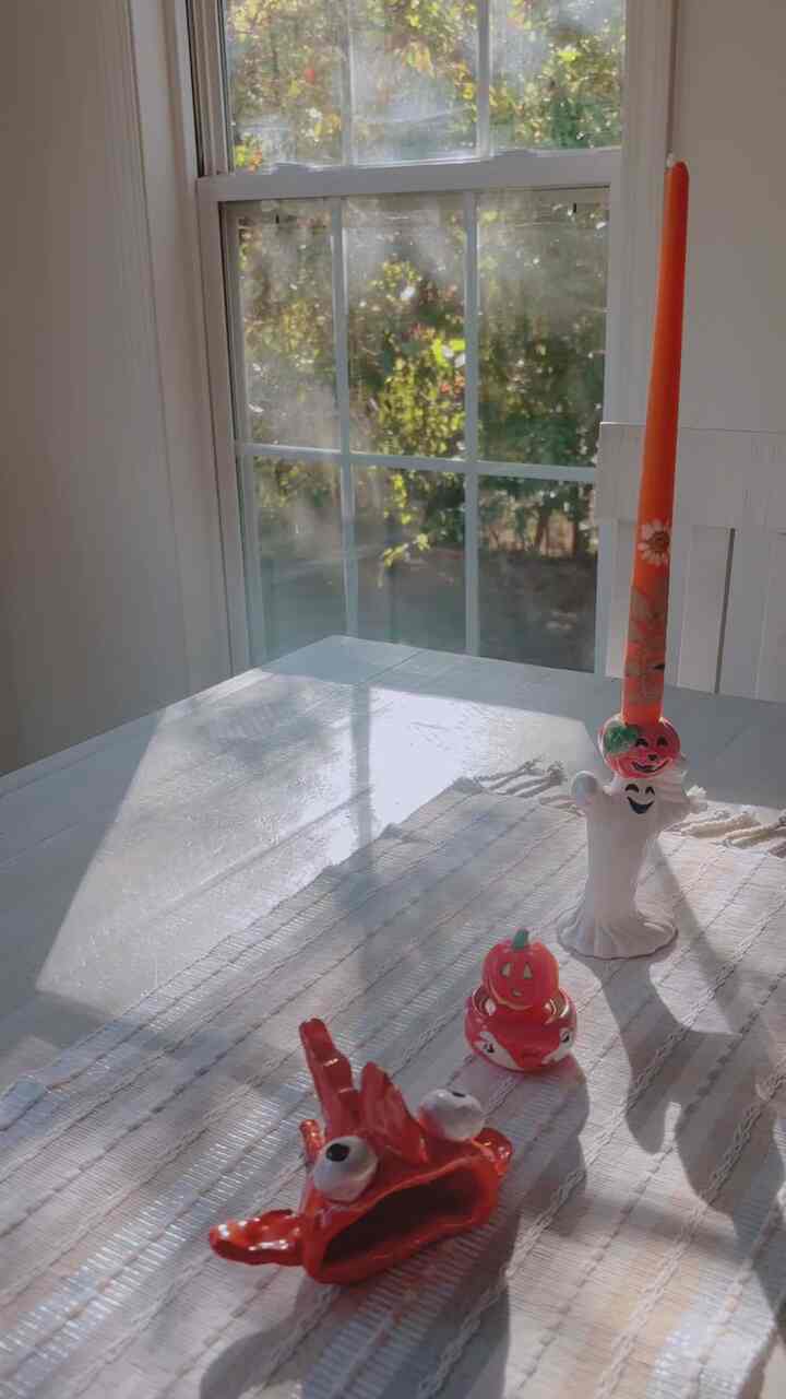 햇살맛집🍁🍂🫶🏻

Shiny autumn afternoon💌


 #Halloweeninterior #halloween #autumn #halloweendecor #falldecor #autumndecor #halloweenvibes #spookyseason #fallfun #homefortheholidays #fallvibes #simplefall #fallinspiration #cozyhome #cozy #kid #diningroom #diningtable

