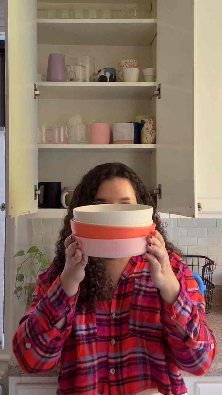 Colorful ceramics make me happy 🥹🌈 #moderneclectic #eclecticdecor #colorfuldecor #ceramic #kitchenware