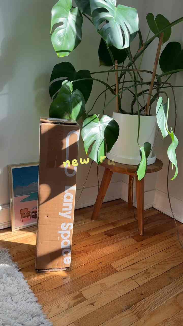 Found the perfect runner for my kitchen 💖 #moderneclectic #eclecticdecor #colorfuldecor #rug #runner #kitchendecor #unboxing