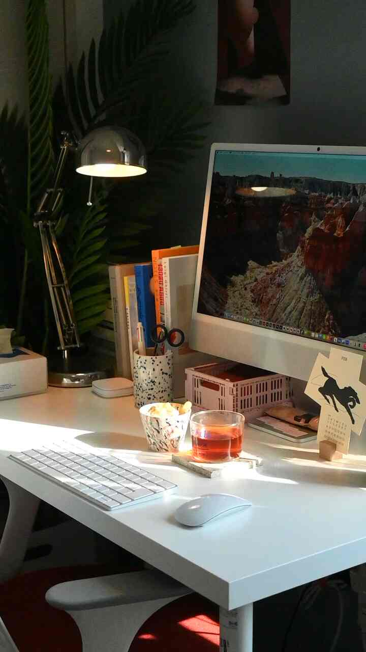 ポテチとお紅茶でリモートワークを頑張った日💻⚡️
#Ohouse #Ohousejp #workdesk #IKEA