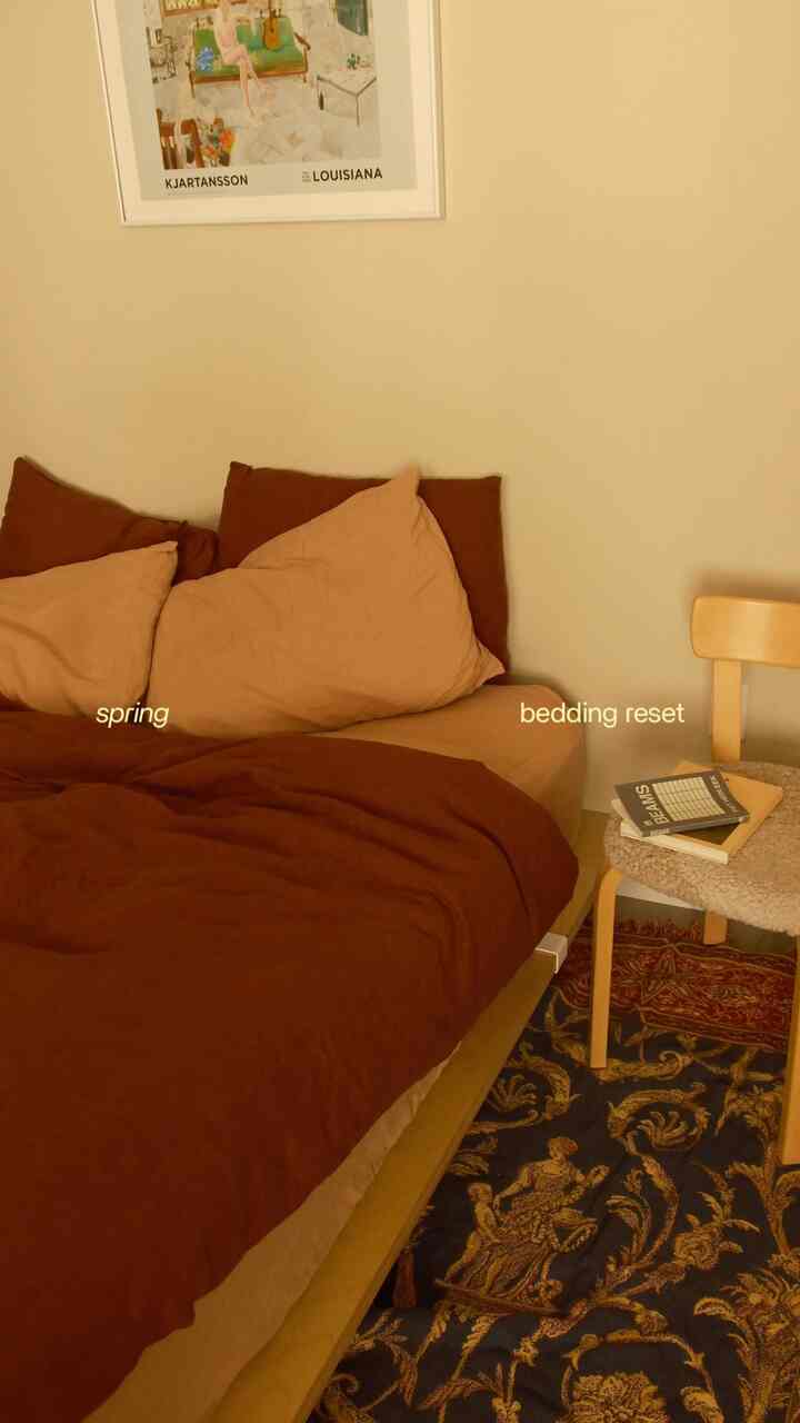 bedding reset with pillow covers from Ohouse! 

It’s a small ritual, but a bedding reset is truly the most effortless way to shift the entire energy of my room. Welcoming a new season with fresh layers.

#OhouseReview #OhouseProduct #beddingreset