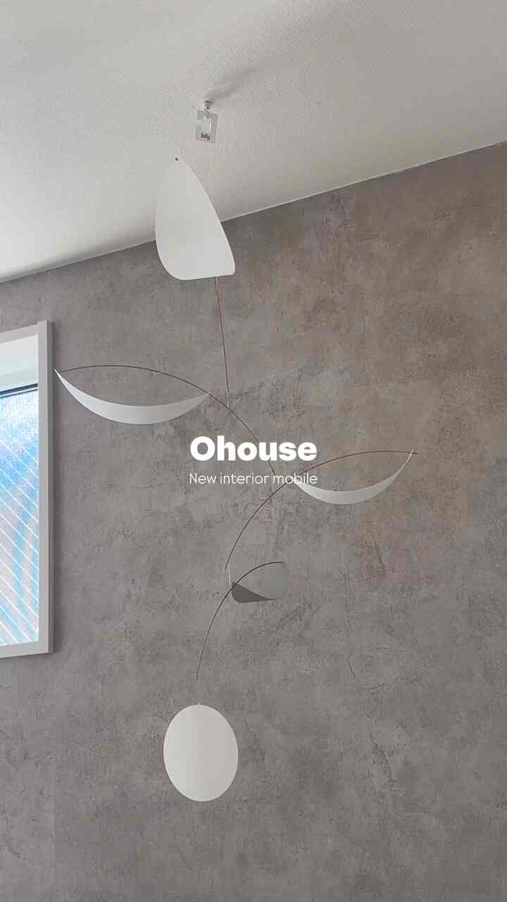 ずっと気になってたモビール、
ついにお迎えしました𓈒𓏸𓐍
⁡
ゆらゆら揺れるのを眺めてるだけで、
なんだか気持ちが落ち着く…🤍
お部屋の空気がふわっとやさしくなる感じが好き。
⁡
⁡#Ohouseshopping #2026Ohouse新生活 #韓国インテリア #インテリア小物照明