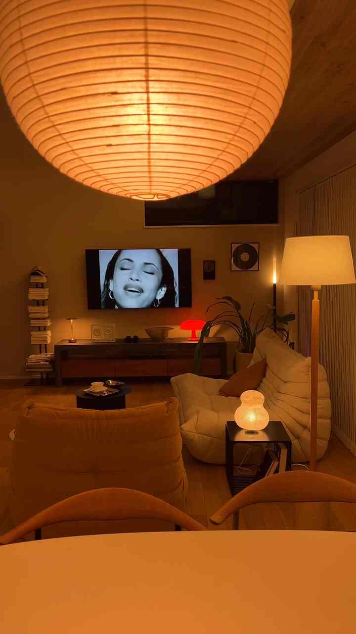Dulu aku sering mendengarkan Sade saat SMA, dan mereka masih sangat populer hingga sekarang ♡
Dicintai lintas generasi…

Dulu aku sering mendengarkan Sade saat SMA ♡ Masih sangat populer hingga sekarang

#MidCenturyModern #cozyroom #homedecor