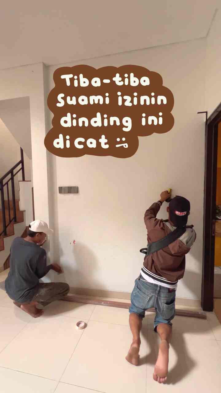 Bikin suasana ruangan jadi beda cuma dengan cat + list kayu, auto glowing deh✨ #OTips 
