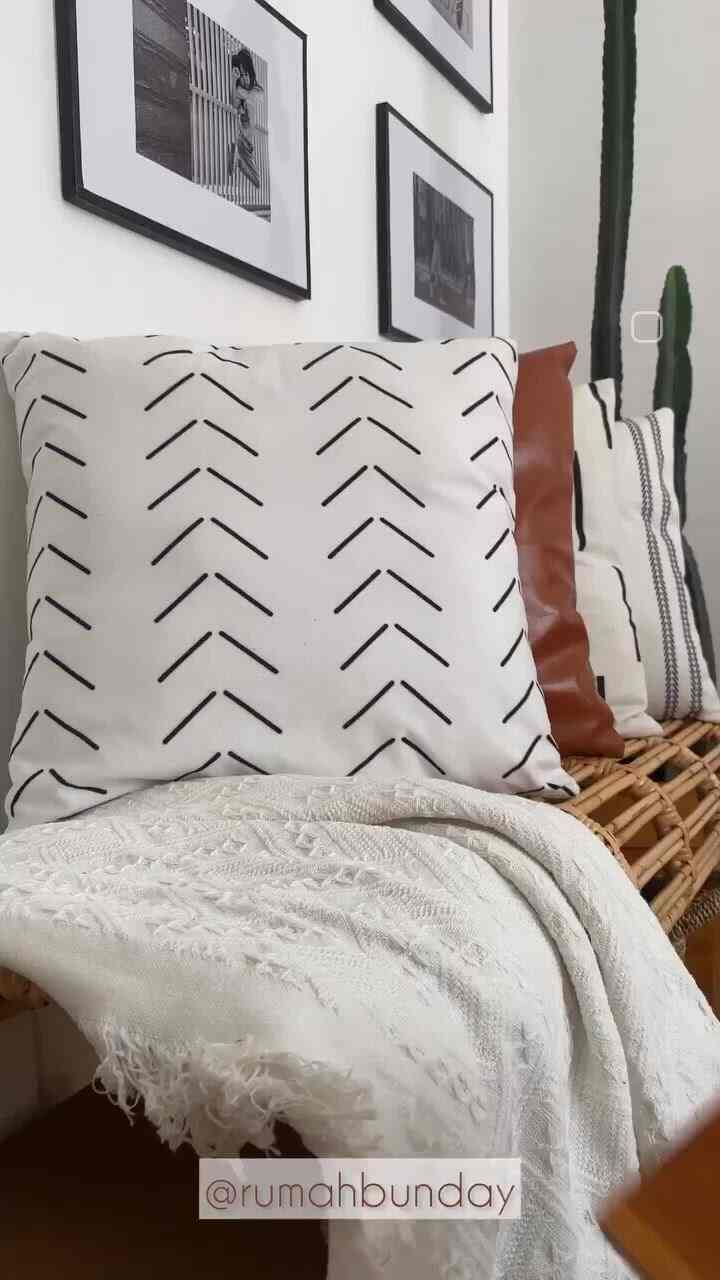 Frame Kayu untuk Saklar/Stop Kontak ✨
—
salah satu cara agar stop kontak dan saklar jadi lebih rapi adalah dengan dipasangi frame kayu seperti ini sehingga selain terlihat rapi, looks nya pun jadi lebih aesthetic
#OTips