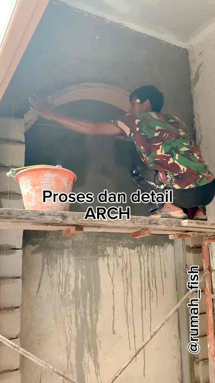 ARCH process and details

How do you make a small room functional and look spacious?

So this is the corner area of my house which is next to the garden... I wanted it to be plain but as time goes by it would be nice to make an arch and a shelf and have a cupboard at the bottom too.
So apart from being beautiful with an arch model, there is a shelf that can be used to place decorative items such as vases, artificial plants etc... 
I also added a cupboard at the bottom with the dimensions shown in the video to store things...
So, to make the arch, it is made from cement, yes, the outside is made of brick, so the arch is formed using plywood... 
For the side of the arch you also use bricks...
Making shelves and cupboards using HPL wood motifs and white colors.. 
oh yes.. to make the door on the side of the arch look spacious, I made it full of glass with wooden squares and this door can be folded so the room can look spacious...
Well, here are a few tips from me, I hope it's useful 🤎🤎

#Otips
#arch
#fishhouse 
