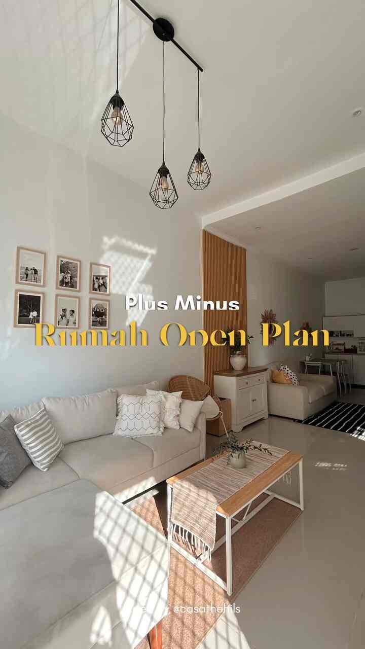 Kira-kira begini kekurangan dan kelebihan dari konsep rumah open plan yg kami rasakan. Terlepas dari plus minusnya, konsep open plan masih jadi pilihan yg paling cocok untuk lahan terbatas seperti rumah kami 😊🫶🏻

#casathehils #homedecor #homedecoration #homedecorideas #homedecorinspo #homeinspiration #homesweethome #housedesign #housedecoration #instahome #instadecor #desainrumah #desainrumahminimalis #rumahminimalis #inspirasirumah #dekorasirumah #decorideas #homedecorfamilydepok #interiordesign #interiorrumah #desaininteriorminimalis #ruangtamuminimalis #livingroomdecor #desainruangtamuminimalis #ShortVideoContest 