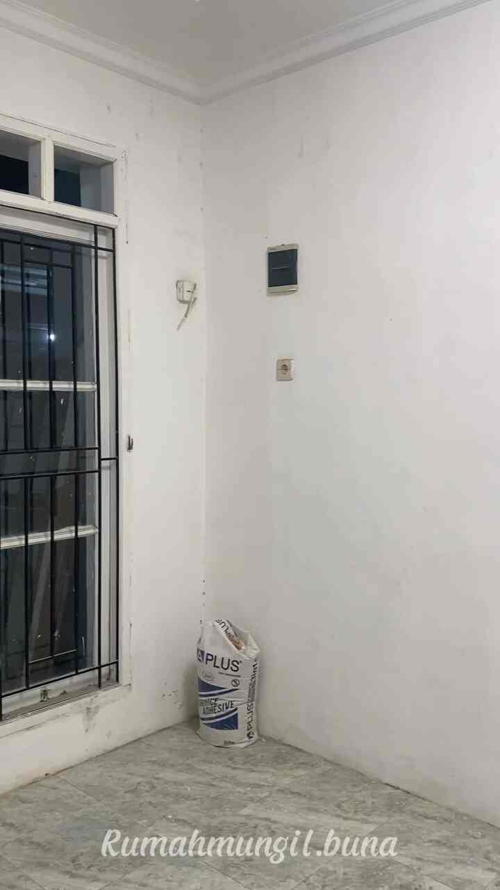 #renovasirumah #renovasiruangtamu #rumahminimalis #rumahsubsidi #wallmoulding #wallpaperingsendiri #dekorasirumah
