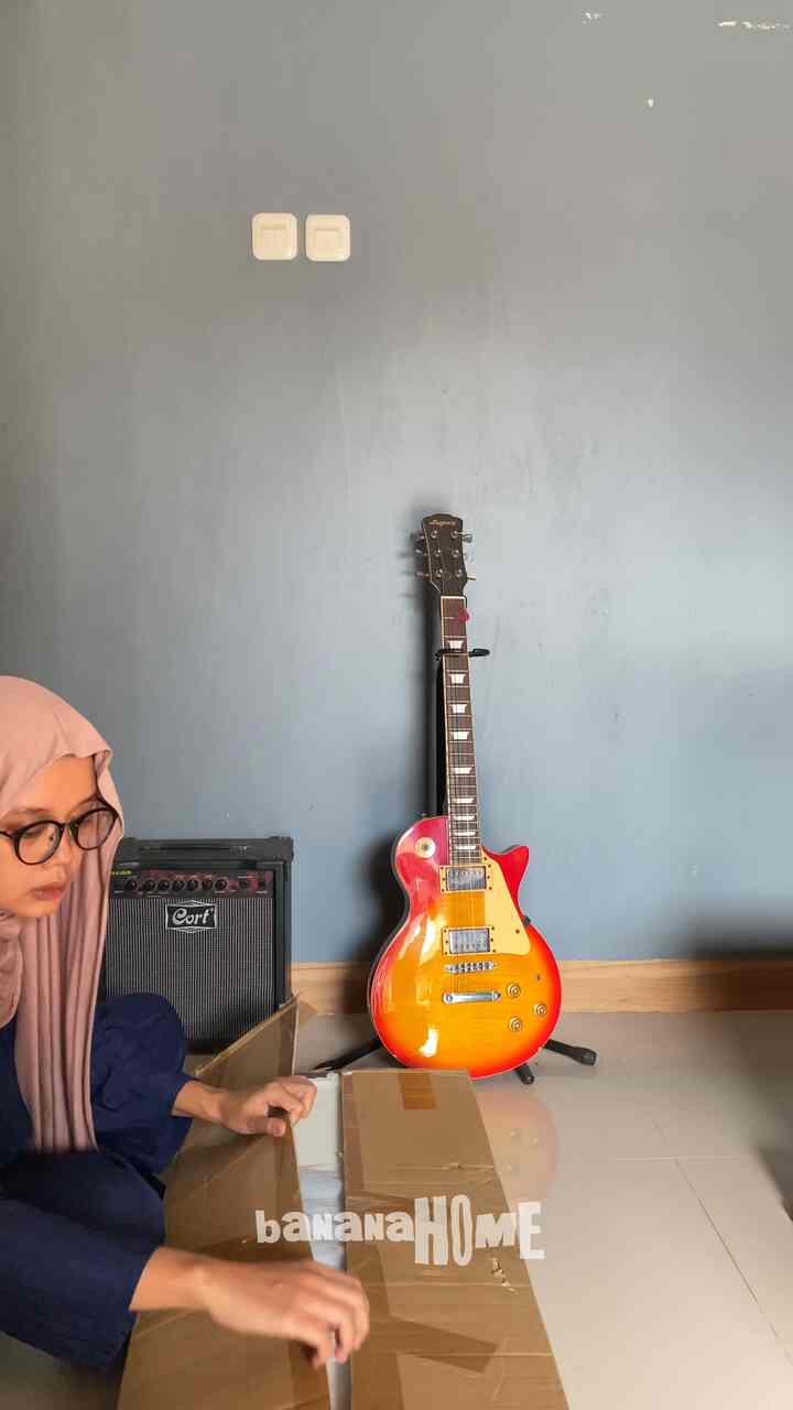 Styling Kamar Tidur anak

Menstyling kamar anak remaja dengan gaya kekinian ruangan 3x2,5m masih bisa terlihat luas dengan pemilihan bed tanpa divan dan lemari terbuka menjadi opsi saya membuat kamar terlihat luas namun tetap nyaman 

#HomeStylingVideo
#VideoHomeDecor
#InspirasiDekorRumah
#InspirasiKamar
#DecorLowBudget
#Bananahome