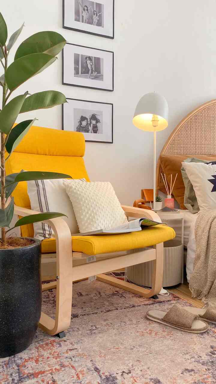 Bedroom Styling ✨
—
styling salah satu sudut yang ada di master bedroom, paling suka sama Standing Lamp TRINDSNÖ — IKEA yang multifungsi, bukan cuma lampu, ada side tablenya, sama bisa jadi storage juga 👌🏻✨

#HomeStylingVideo
#VideoHomeDecor
#InspirasiDekorRumah
#BedroomStyling
#InspirasiDekorKamar
#ScandiBohoStyle