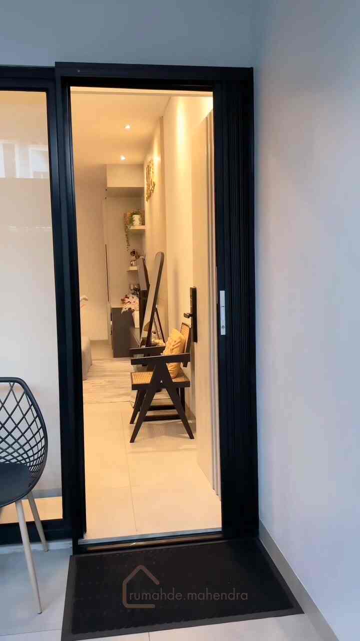 Hometour rumahde.mahendra ✨✨✨
Welcome to our home✨✨
Rumah 2 lantai dengan desain modern industrial di lahan 72m2. Walaupun di kahan terbatas rumah kamu tetap terasa nyaman dan lega 🤎

#VideoHomeTour
#VideoRoomTour
#MainKeRumahKu
#HomeDesain
#HomeDecor
#ModernIndustrial
#RumahEstetik
#RumahNyaman
#OpenPlan
#OpenSpace
#Homedecor
