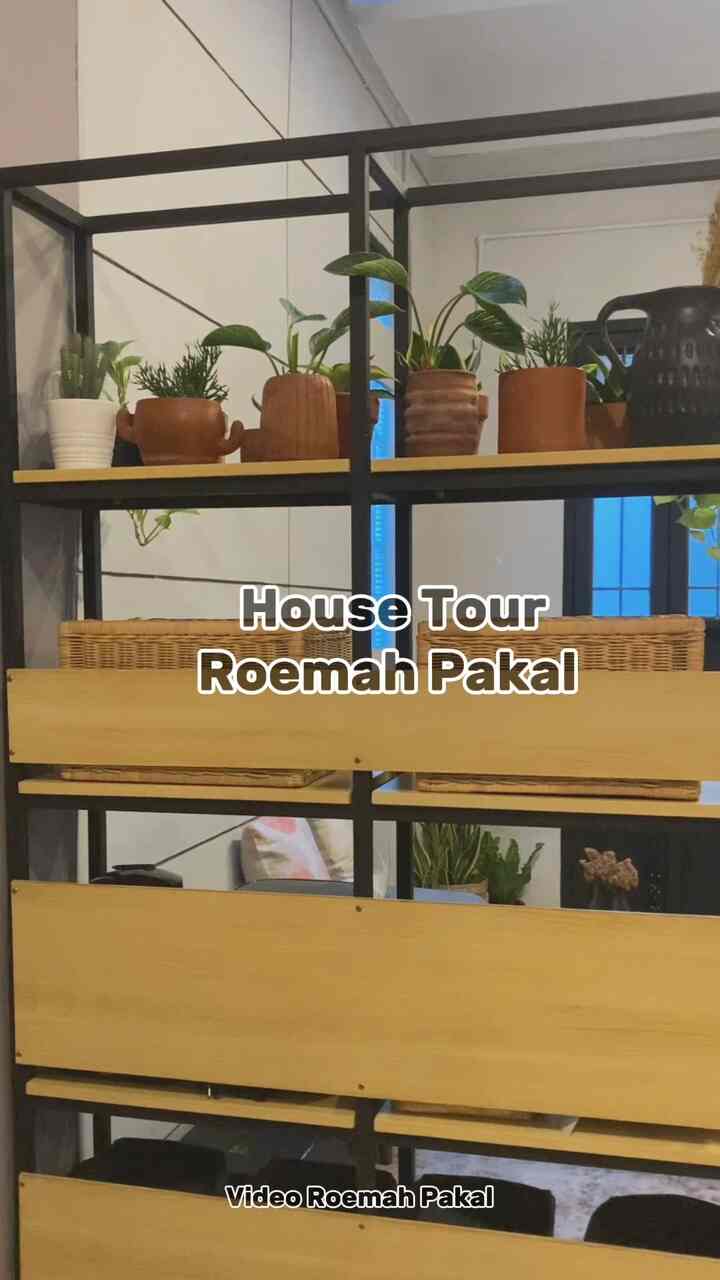House Tour Roemah Pakal versi Video

Hai selamat datang di Roemah Pakal, dari video sudah keliatan jelas yak kalau rumah ini bertema Industrial

Dengan ada nya dinding ekspose, keramik motif bata, instalasi listrik yang terekspose serta besi dan kayu yang digunakan sebagai pintu maupun jendela

Semoga menginspirasi

Untuk artikel house tour bisa klik 

https://i.ohouse.com/2vVhd1rx


#VideoHomeTour
#VideoRoomTour
#MainKeRumahKu #industrial #rumahindustrial #openspace #hometour