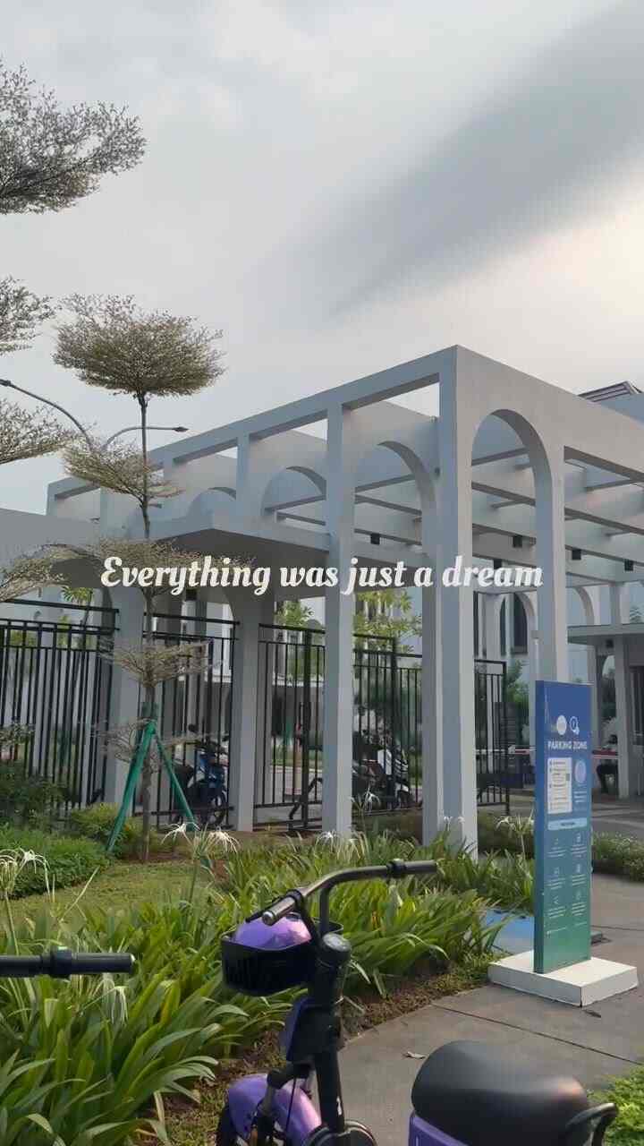 House tour rumah kami.
Rumah yang berawal dari mimpi.
For us this house is not just a place we call home but a symbol of hardwork and perseverance.

Cerita lengkap rumah ini bisa dibaca juga di sini ya https://link.ohouse.com/pejuangrumah

#VideoHometour
#VideoRoomYour
#Mainkerumahku
#Housetourvideo