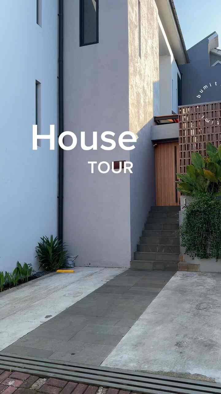 Home Tour

Ruangan ruangan lebih spesifik dari mulai fasad, taman, ruang keluarga, ruang tv, ruangmakan, kamar mandi, tangga, void dan kamar tidur

#bumitimi #HouseTourVideoContest #fasad #tamantropis #livingroom #bedroom #kitchen #void