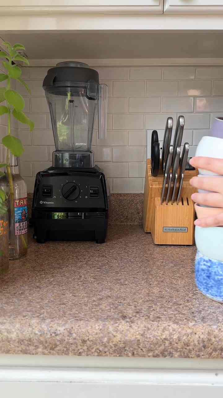 A little matcha bowls tour ✨🍵
#kitchenaccessories #kitchenware #bowl #matcha #moderneclectic #eclecticdecor