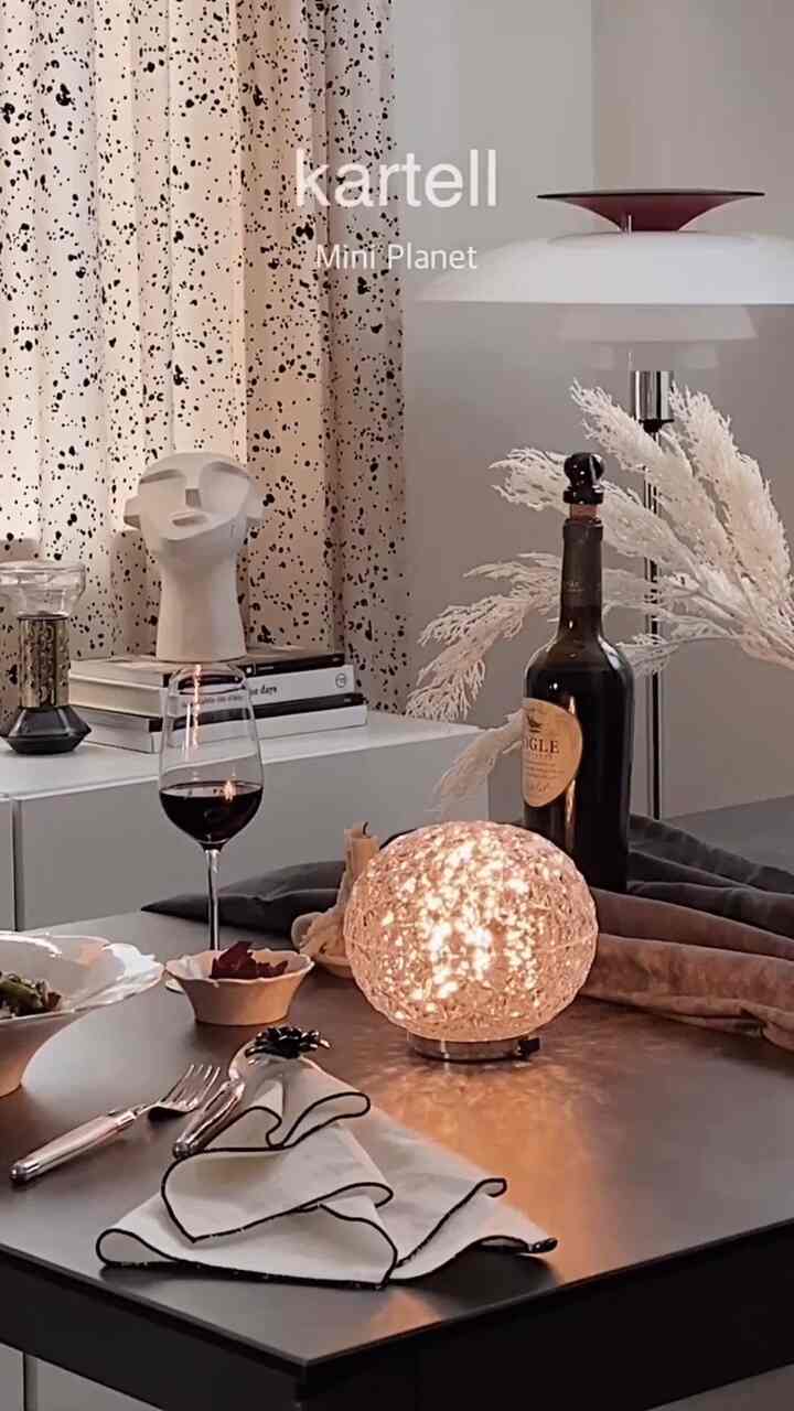 Recommended lighting for the holyday season🌲


#diningtable #diningroom #diningroominterior #onthetable #lightinginterior #ChristmasHomeParty #Christmasprops #christmasdeco #Figure #wineglass #winestopper #napkin #napkinring  

