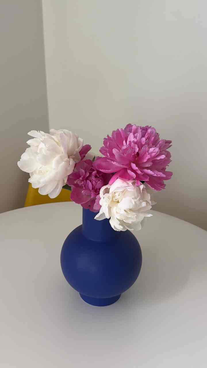 #moderneclectic #diningtable #peonyinterior 