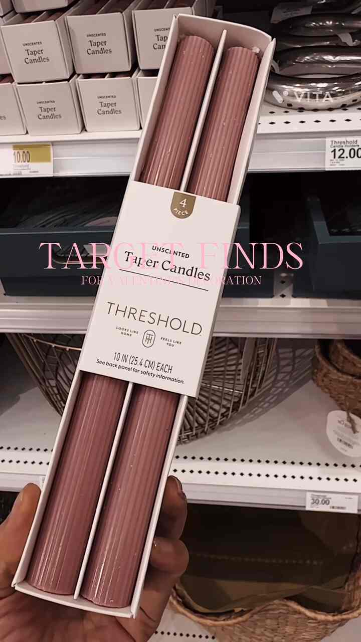 Let me introduce some awesome Valentine’s Day decor finds from Target!! 

•4pk Ribbed Taper Candle Set pink 
•3pk Glass Heart Valentine's Candle Holders
•Ice Cube Mold

Each item is just $10, but you can creat a preety impressive table setting!
Enjoy Valentine’s Day with these charming little decor pieces as the perpect finishing touch 💕


#valentinesdecor #valentinesday #target #diningtable #tablesetting #onthetable #diningtableinterior #diningroom #diningspace #diniroomdecor #candle #candleholder #icecube #lovely #tablecloth #decoration #homedecor #homestyling 