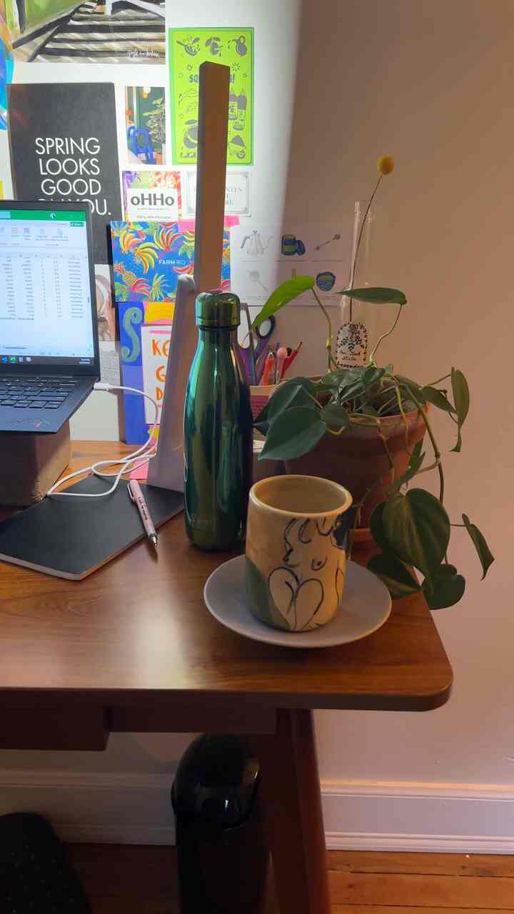 WFH moments 👩🏻‍💻🍵 
#wfh #workfromhome #workspace #moderneclectic
