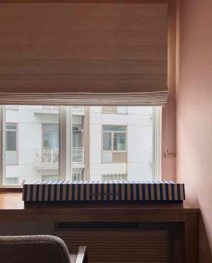 I DIY’d this keyboard piano dust cover because I don’t like the look or how difficult it was to take off and put on a fabric cover. Now this corner of the bedroom is whimsical and encourages me to periodically flip open the cover and play 🎶🎹

#piano #music #postmodern #whimsical #apartment #bedroom