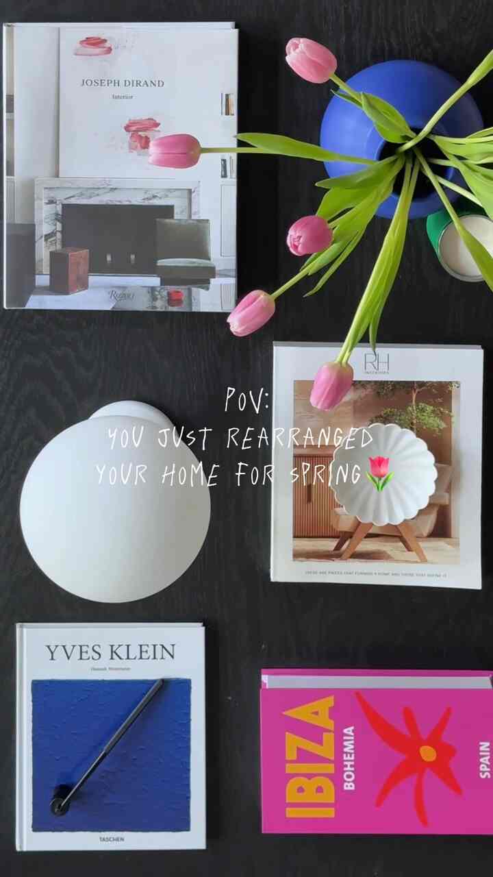 Sedikit penyegaran, sedikit bunga, banyak kenyamanan🌷🫶🏻
#ruangtamu #springrefresh #case #lamp #coffeetable #coffeetablestyling #Planterrier #flower #shelfstyling #shelfdecoration #parisianmodern #speaker #coffeetablebooks #springinterior #cozyhome #mcm