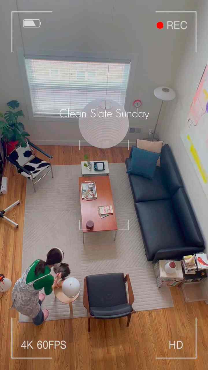 Sunday cleaning gets you ready for the next week 💪
#sundaycleaning #cleanslate #cleaning #duplex #livingroom #livingroominterior #refresh #warmth #warmfeeling