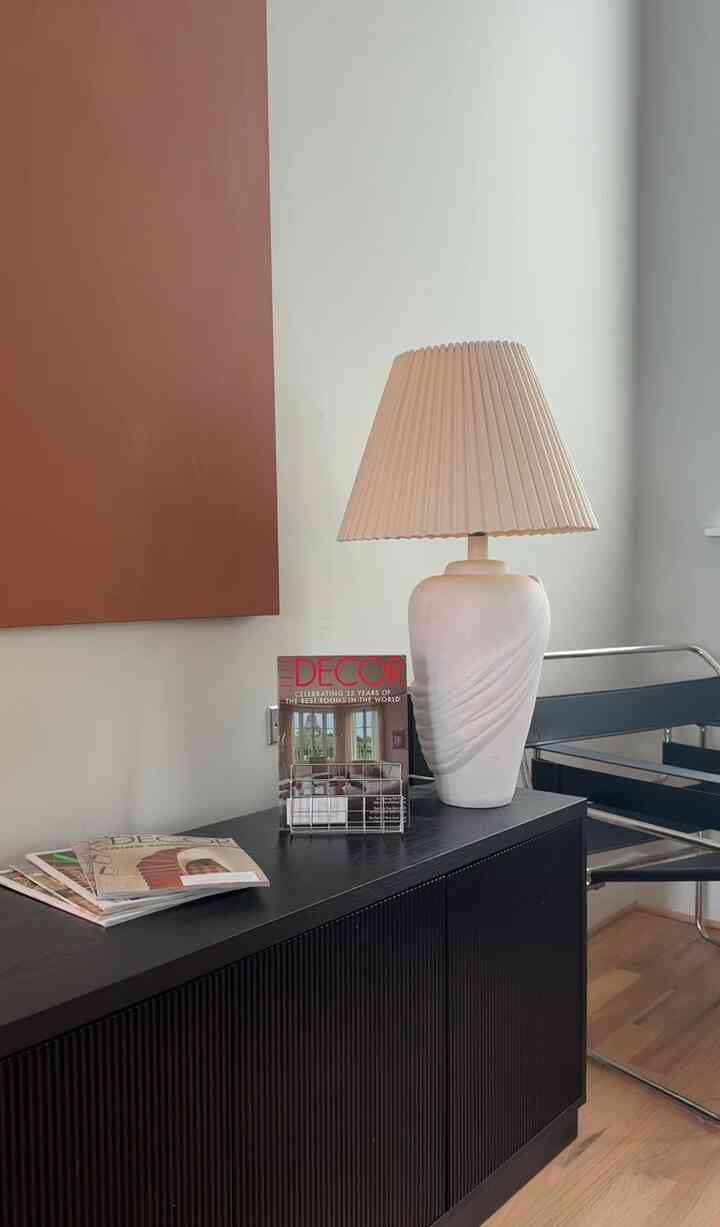 Interior decor magazines are mg best friends 💗 #mcm #cozy #neutraltones