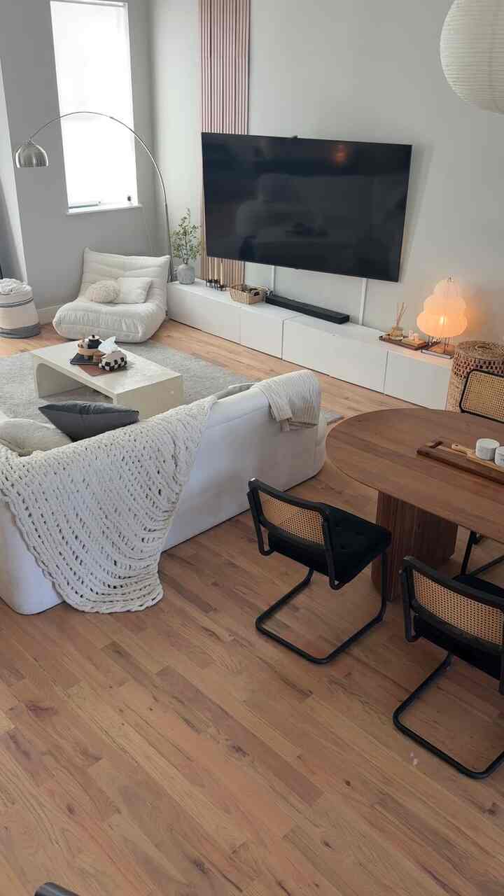 Open space, warm wood, soft light — everything breathing together. ☁️🪵🕊️
#IntentionalLiving #FlowNotClutter #CozyOpenConcept #EarthToneVibes #DesignToExhale