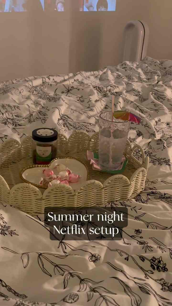 Summer night Netflix setup with lemon water, a cool mint mung bean dessert, candy, and a cute K-drama. 🍋

#summerdecor #romantic #projector #dessertplate
