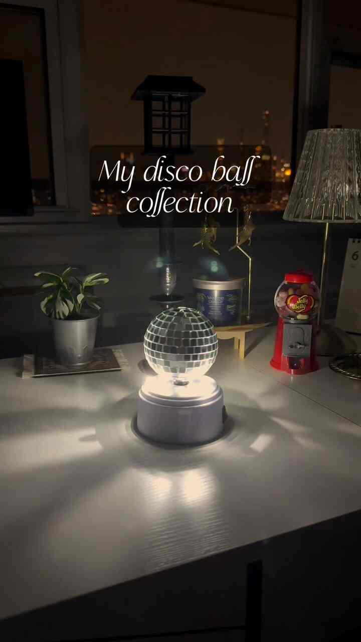 My recent disco ball collection to elevate my mood so I can power through the week. 🪩

Do you have tips to get the disco ball light glitter? If yes, please share! 🥹

#myfavoritecollection #discoball #light #styledspaces #fundecor