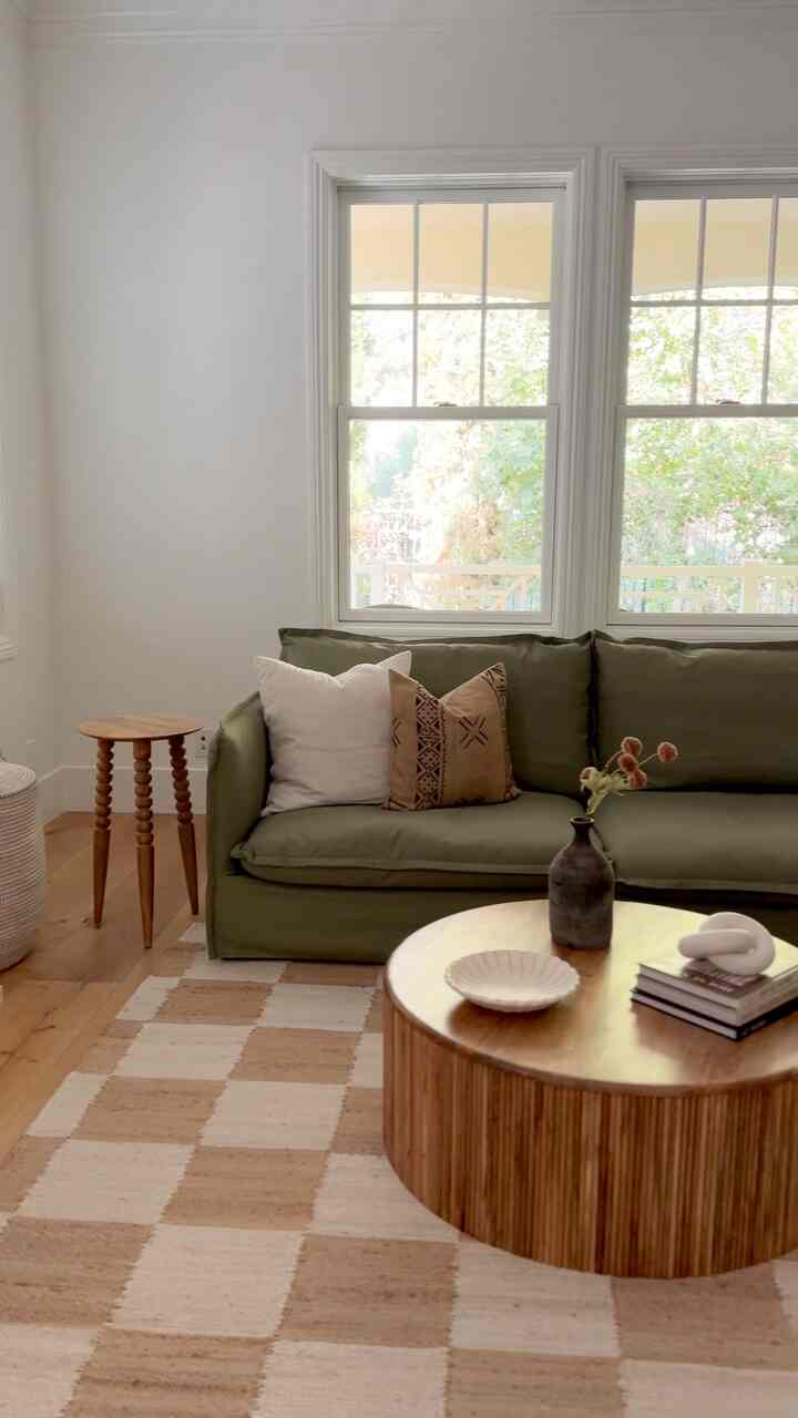 Cozy, neautral, living room design. #livingroominspo #livingroomdesign #neutralcolors #greencouch