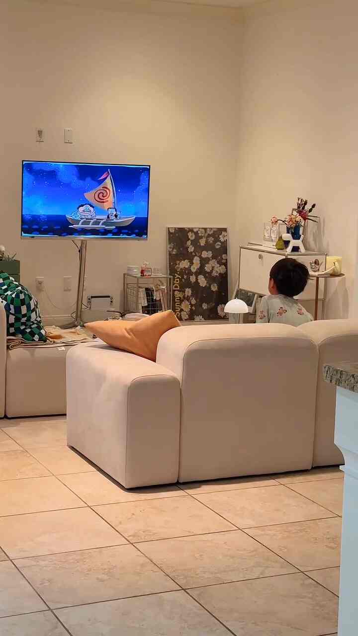 Weekend vibe🤎

#Midcenturyodern
#livingroomdecorating