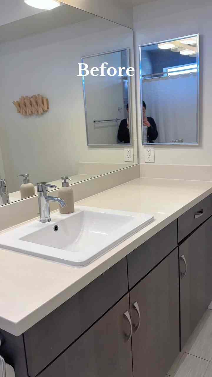 Before and after of my bathroom makeover 🤎   The green towels are making me tempted to paint the walls a muted green shade! #bathroom #makeover 