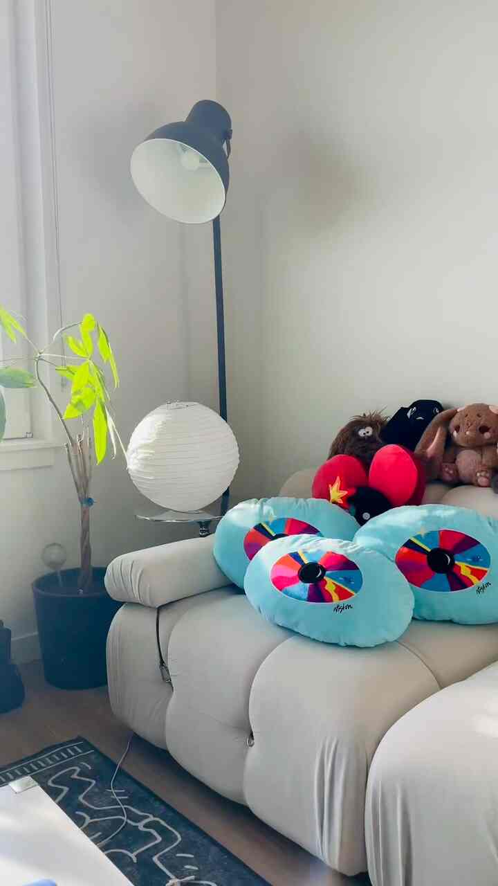 Loving how my space is curated at the moment #quickhometour #apartmenttour #apartmentdecor #lifestyle