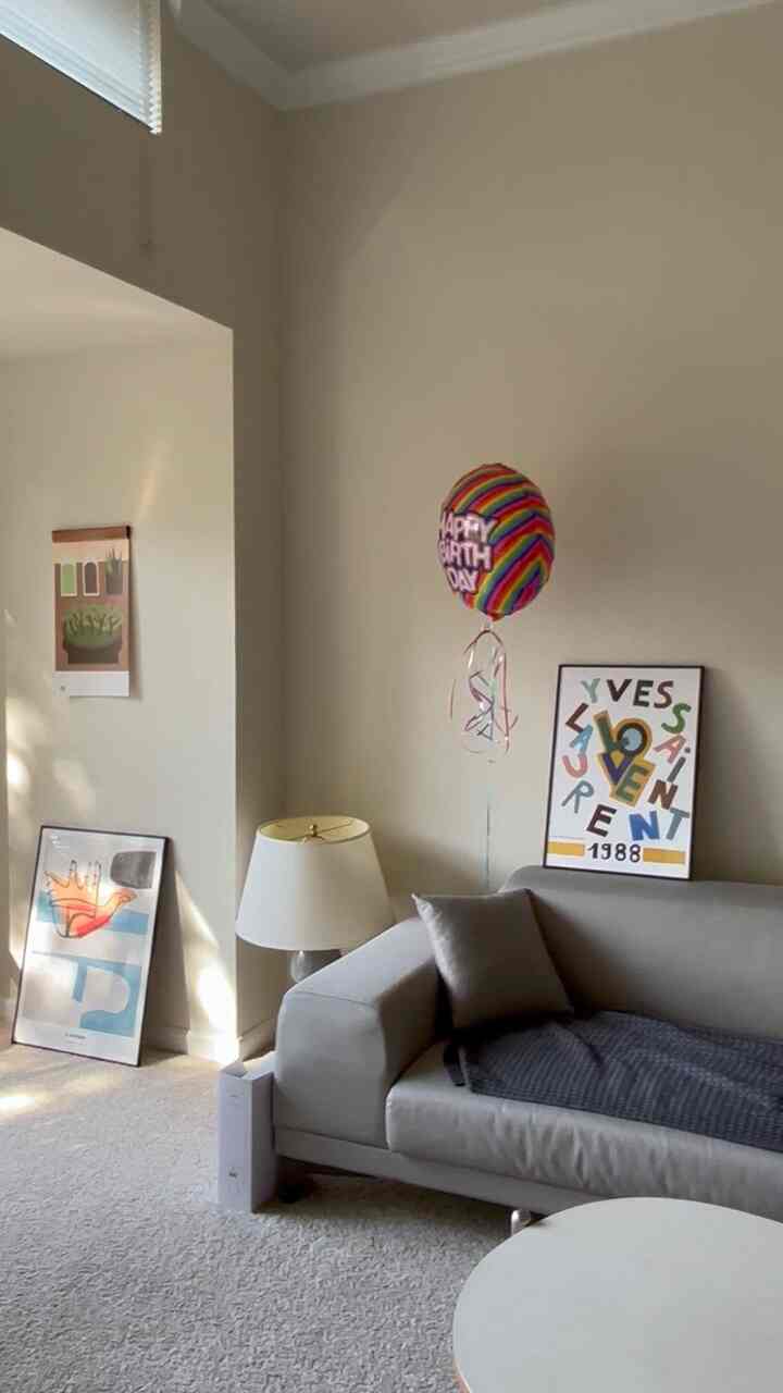 It feels good to celebrate someone

#hbd #birthday #balloon #poster 