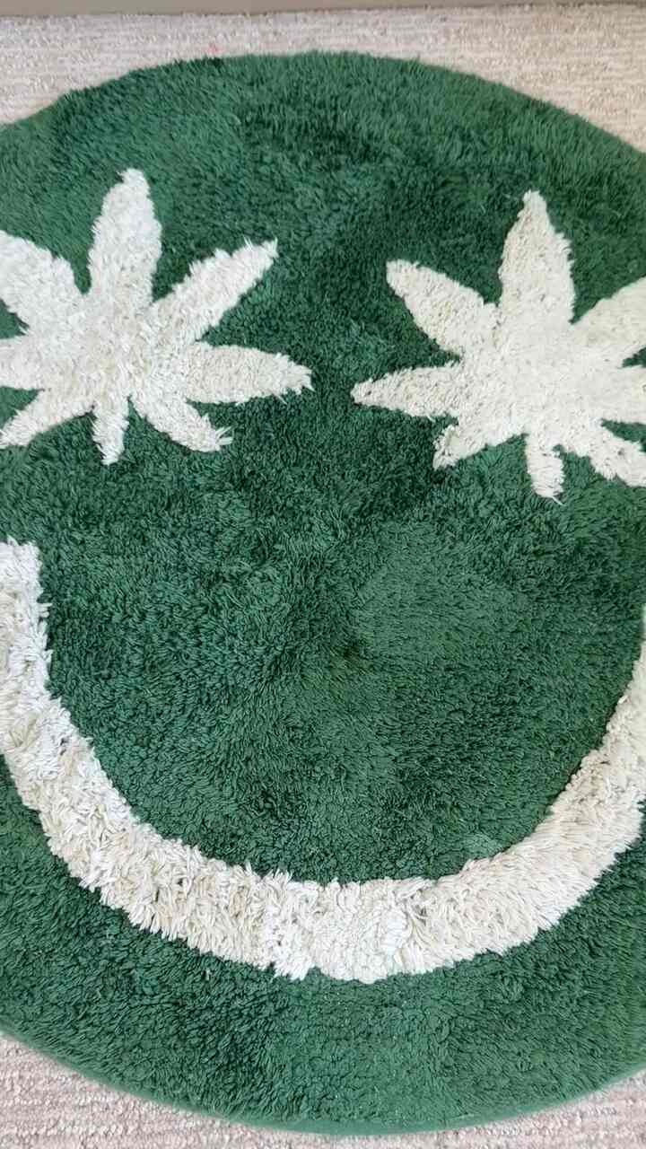 A mat as fresh as #spring 💚


#kidsroom #kidsroominterior #kidsmat #playroom #bedroom #kidsbedding #kidsdrawer #kidsorganization