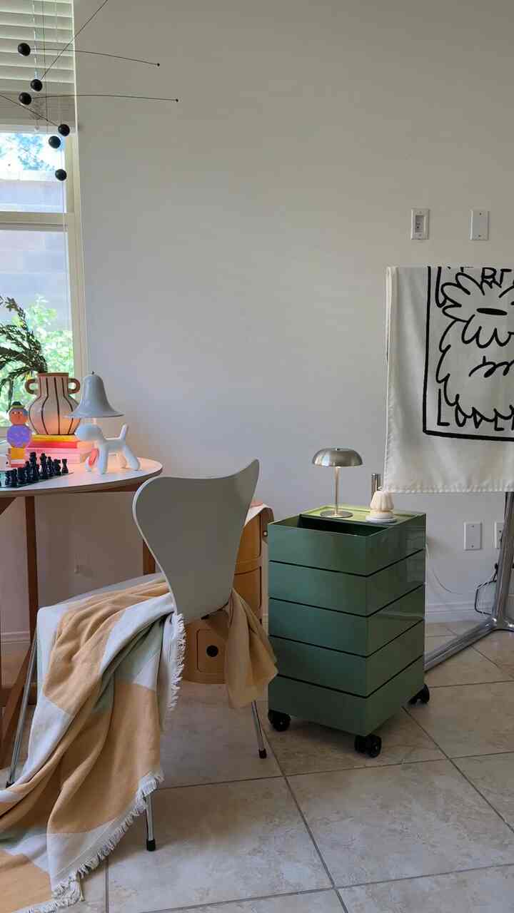 A home filled with the scent of #spring, transforming into a warm and refreshing space💚


#springinterior #magis #trolley #tablelamp