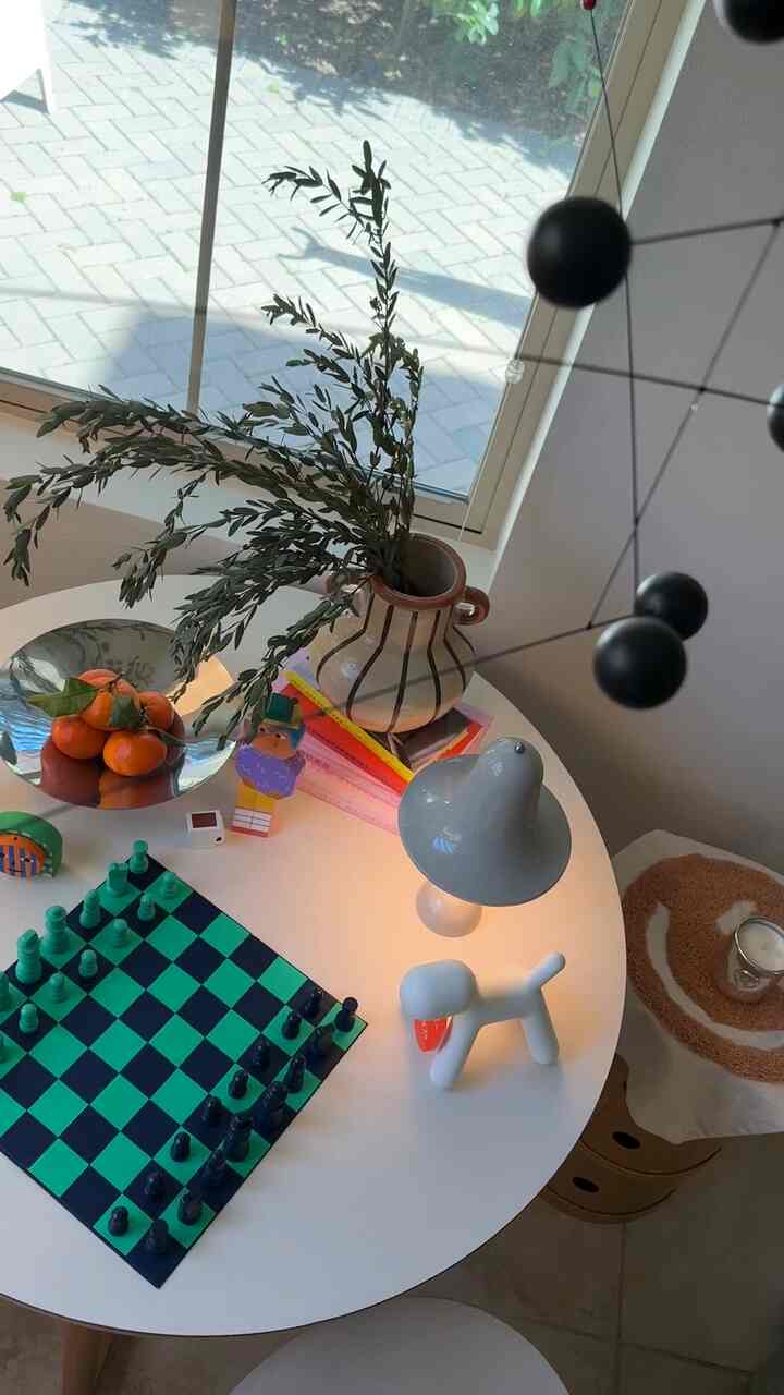 #Spring home makeover🌼

#springdecor #springinterior #hay #chess #zarahome #vase #portablelamp