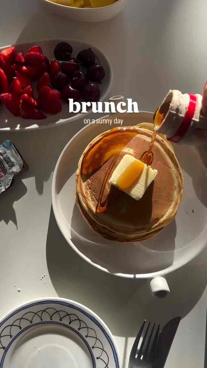 Brunch on sunnu day 

#brunch #brunchplate #pancake #coffee 