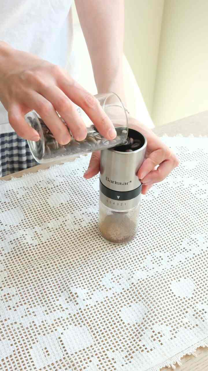 rutinitas minum kopi di sore hari ☕️

#mokapot #alessi #latte #coffeetime #coffeeroutine