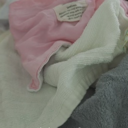 ✨단 5분! 행주 소독 방법✨
매일 사용하는 행주지만
매일 삶고 말리는 게 여간 번거로운 일이 아니죠!
단 5분으로 쉽게 소독하는 법 알려드릴게요🙌🥳
끝나지 않는 집안일! 5분 안에 해결하고 나만의 여유를 찾아요~!!
-
오늘의집에서 알려드리는 생활 꿀팁!! '오늘할일'
조금씩 조금씩 집 구석구석을 '오늘할일'과 함께 바꿔요!!
더 많은 인테리어 tip이 궁금하시다면❓❓
유튜브 채널 '오늘할일' 을 찾아주세요~