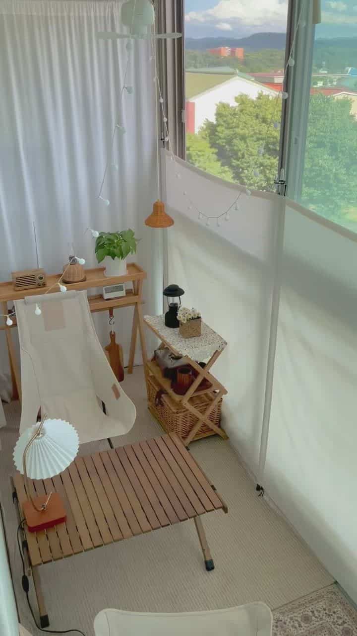 Mini ceiling fans are also working hard🙌🏻 but due to the sweltering heat, I will only be resting on the veranda at night for the time being🥲