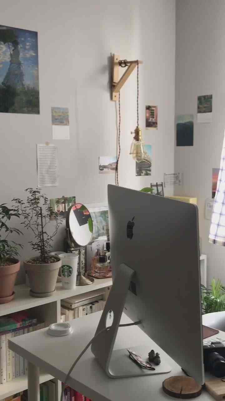 雨の午後 
風も空気も涼しくて秋が盛り上がってきたようだ。 