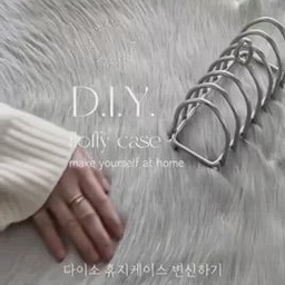 다이소 휴지케이스를 플로피로 변신시켜 봤어요🐦🐤🪡
