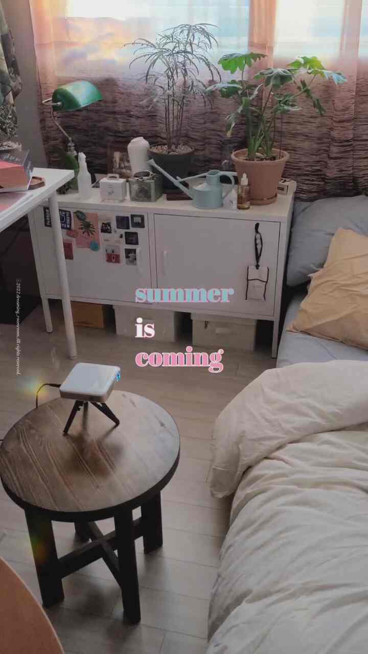 🏖🌊🏝
summer is coming
ミニミニジャスミニビームビームプロジェクター
部屋の海のビューを作る💙