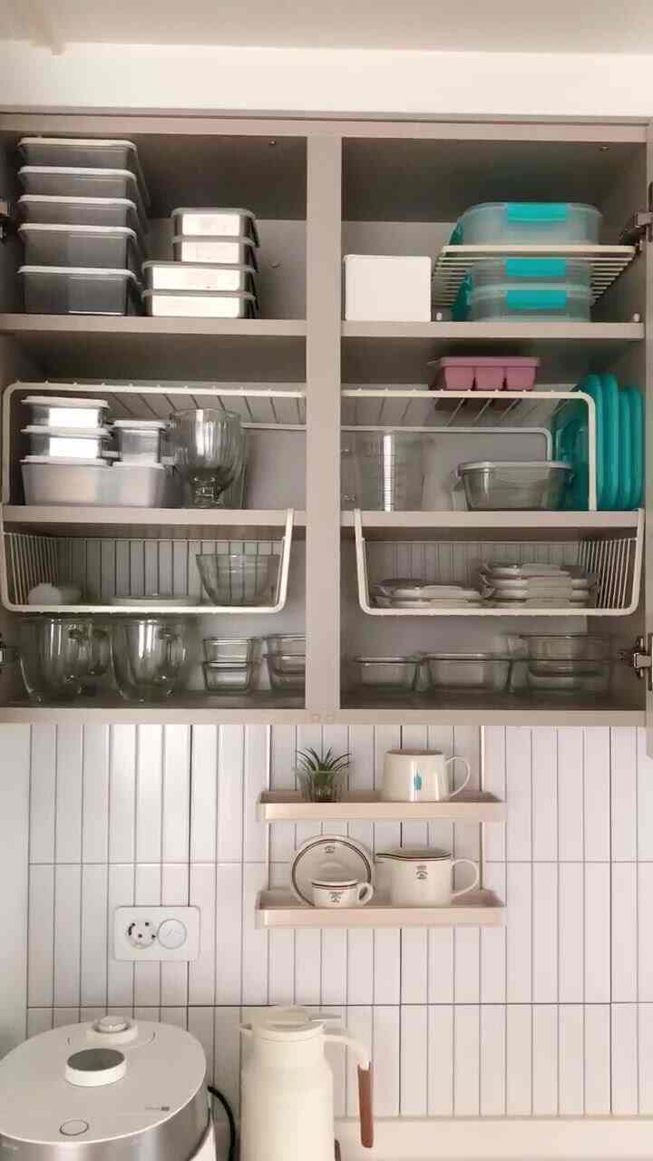 Halo?
minimal_lub Ini Seona.🤗

Bagian terpenting dari rutinitas pembersihan triwulanan adalah dapur.

Ini tahun ke 8 aku bekerja di rumah tangga, tapi belum ada gelar dan jawaban yang benar.
Saat saya terus-menerus menciptakan rutinitas sedikit demi sedikit setiap hari, saya membuat sistem dan waktunya secara bertahap dipersingkat.
Ini tentang mengatur dan mengatur item yang optimal untuk efisiensi maksimum.

Ini tidak sulit dan siapa pun bisa melakukannya, jadi saya harap Anda mengeluarkan semuanya setidaknya sekali, mengosongkannya, dan mengaturnya. 😉

(Kali ini, pembersihan dan pengorganisasian membutuhkan waktu 30 menit)
(Masih ada beberapa wadah saji yang tersisa jadi saya rasa saya perlu mengosongkannya)
(Saya kurangi jumlah bumbunya, jadi saya punya wadah bumbu yang lebih banyak)