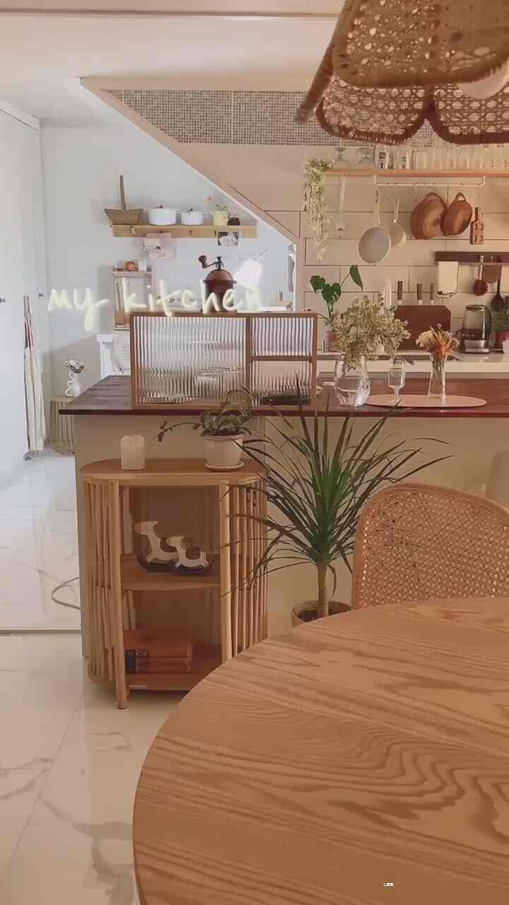 Dapur musim gugur saat matahari terbenam🤎
Selamat malam ◡̈